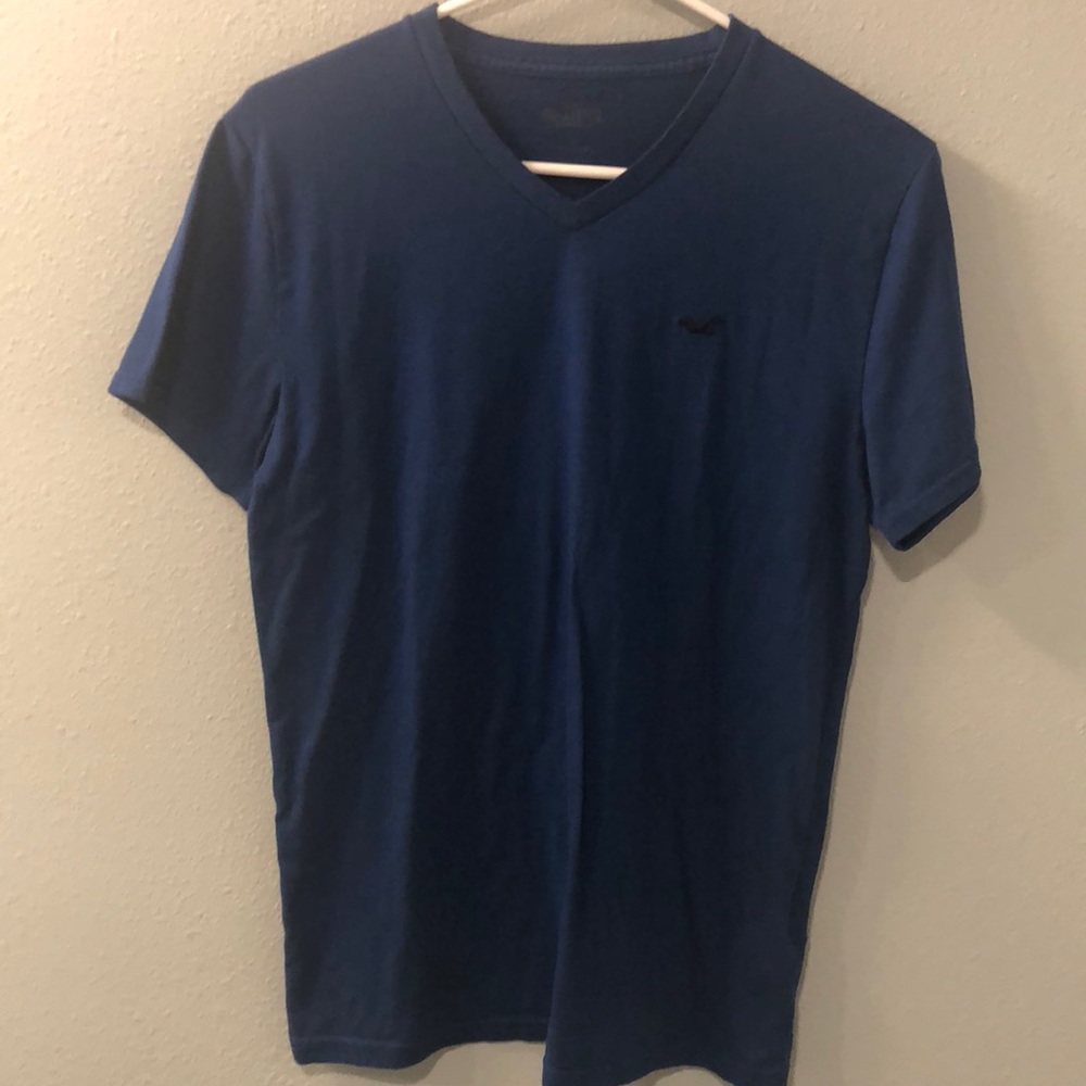 Hollister v neck